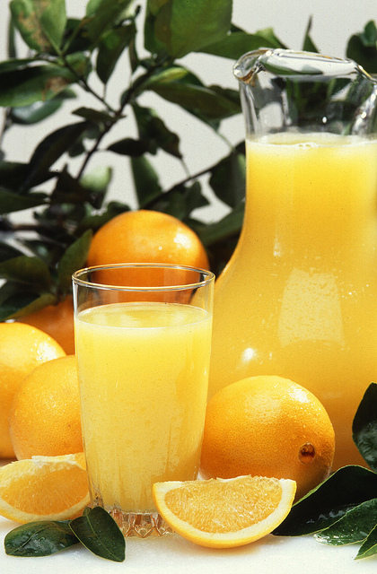 分级分光测色仪在橙汁生产中的应用